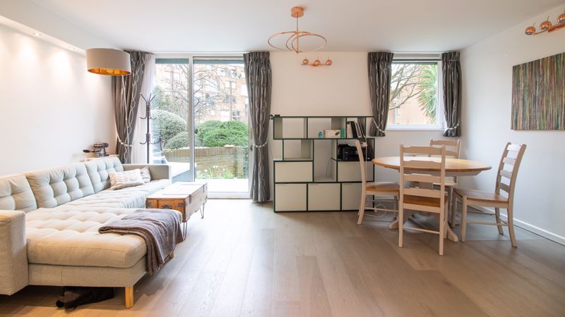 Property photo 1 of 14 Photo 3