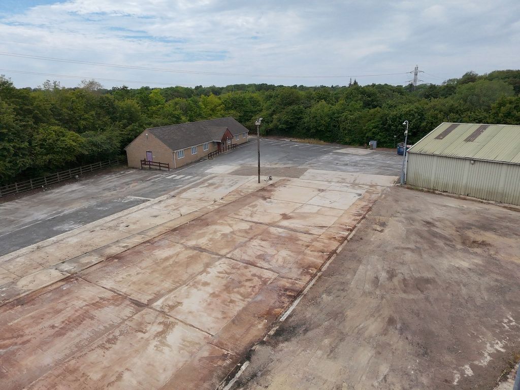 Property photo 3 of 37
