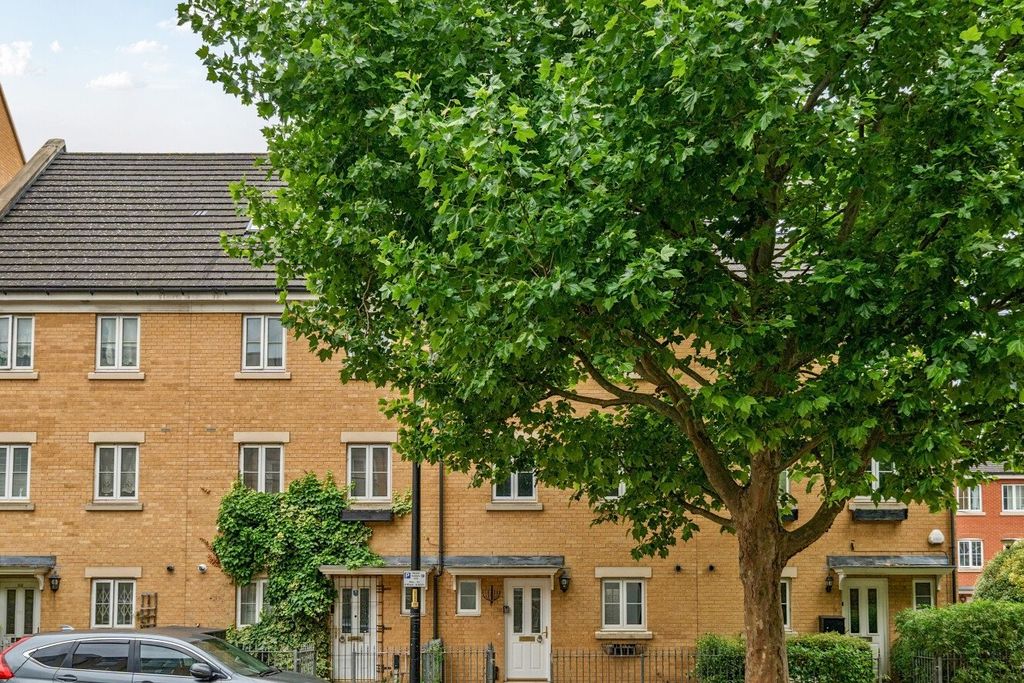 Property photo 1 of 17 Picture No. 14