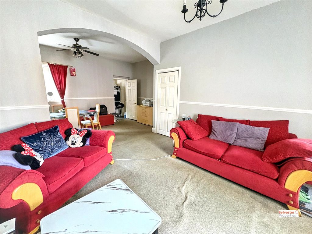 Property photo 3 of 18 Picture No. 14
