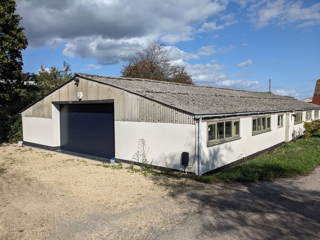 Property photo 1 of 4