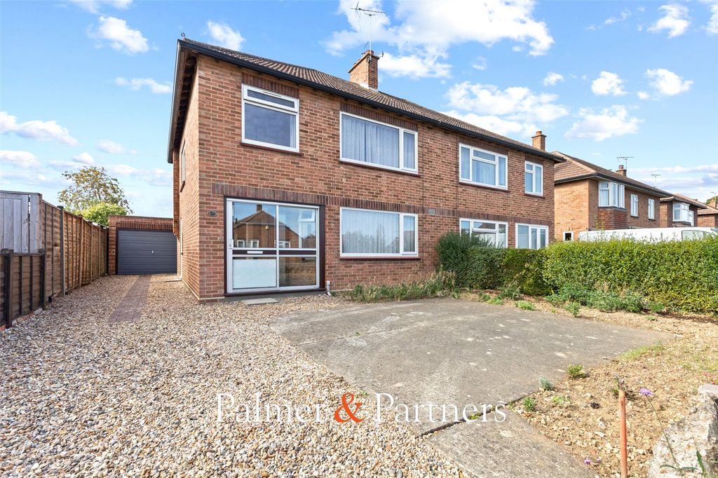Property photo 1 of 20 Picture No. 04