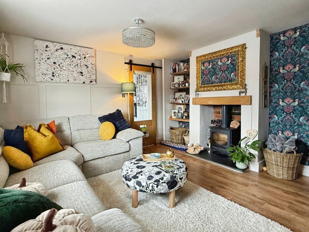 Property photo 2 of 16 Pbox-Img.Jpeg