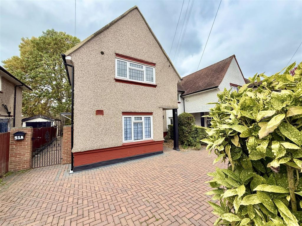 Property photo 1 of 11 External