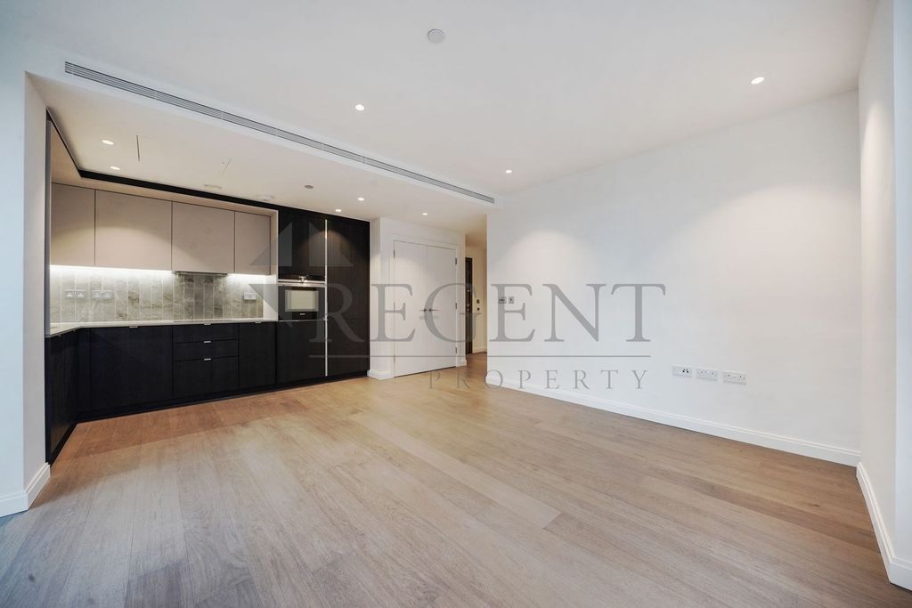 Property photo 2 of 16 Open Plan