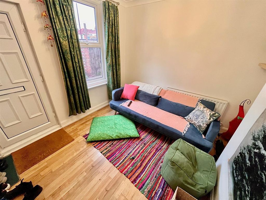 Property photo 2 of 9 12.Jpg