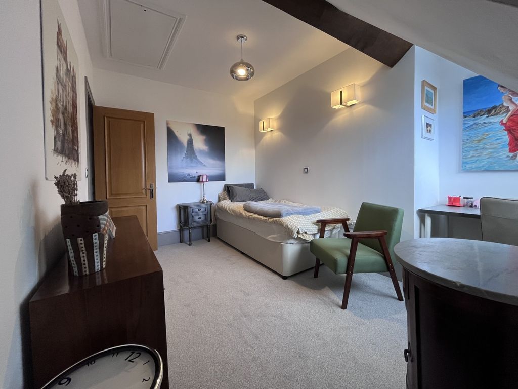 Property photo 2 of 20 Image 2