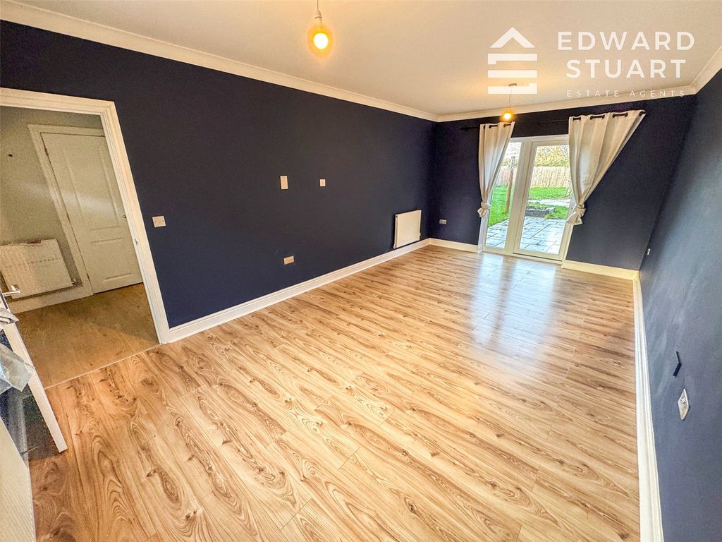 Property photo 3 of 21 Picture No. 28