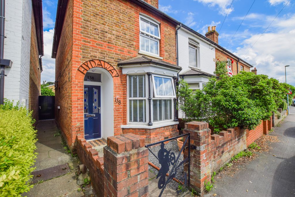 Property photo 1 of 11