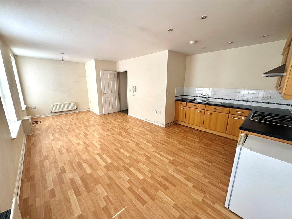 Property photo 2 of 11 Picture No. 26