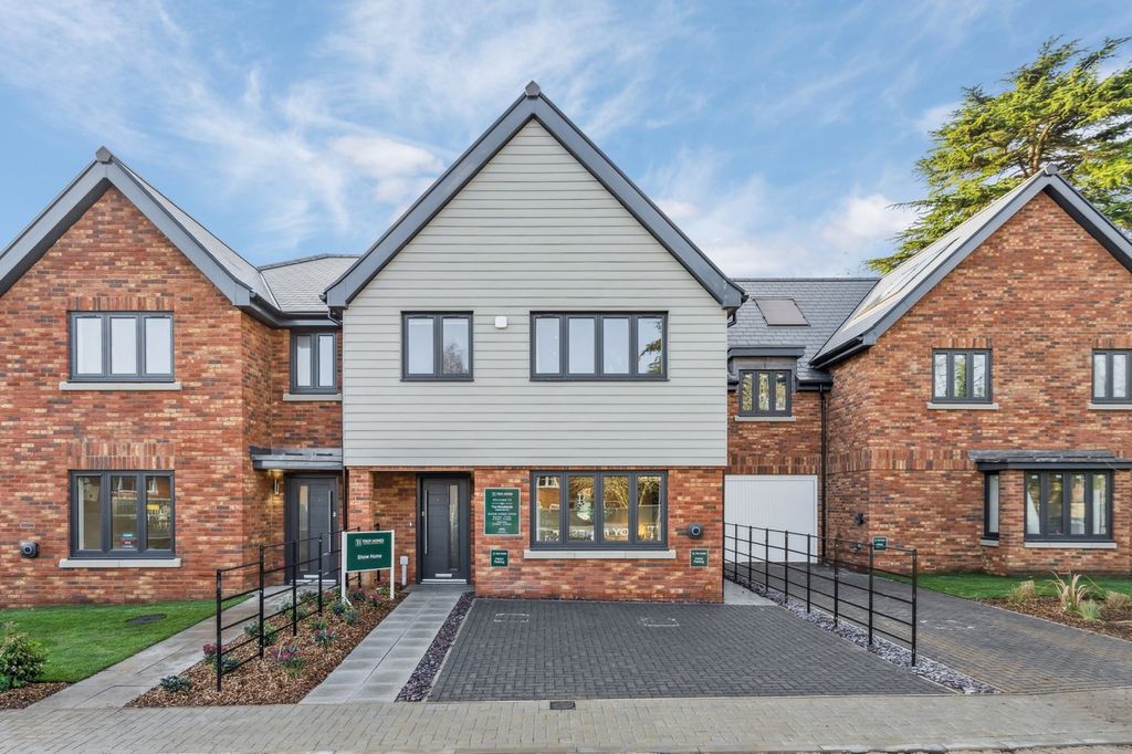 Property photo 1 of 23