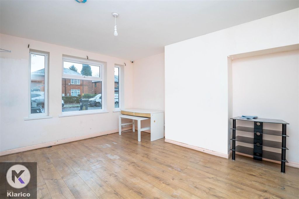 Property photo 2 of 11 Photo-1.Jpg