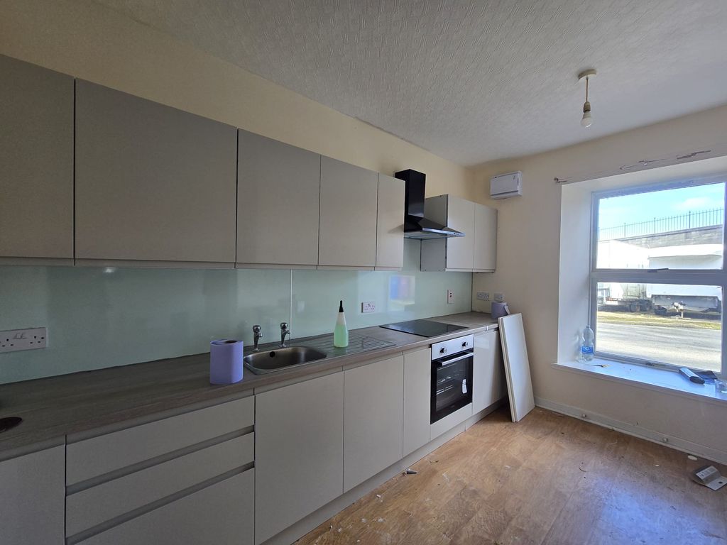 Property photo 2 of 7 Photo 2