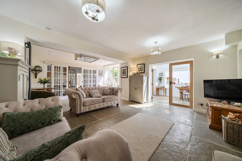 Property photo 3 of 22 1450882 (3)