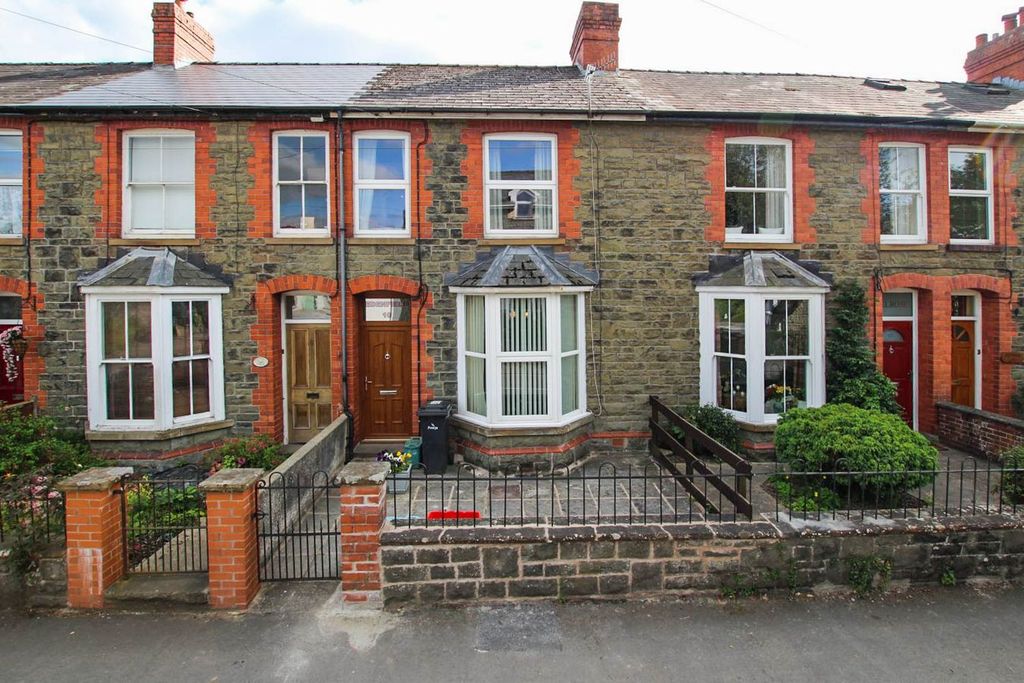 Property photo 2 of 14