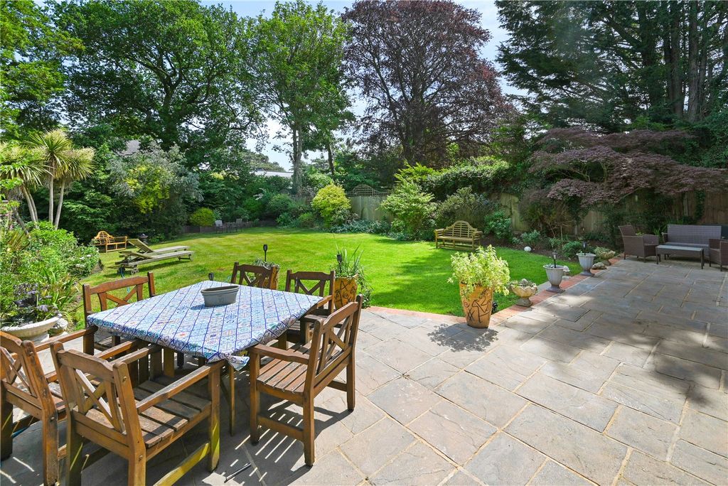 Property photo 2 of 14 Picture No. 02