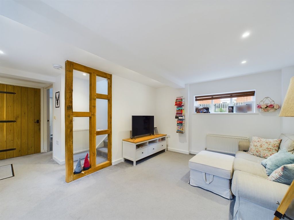 Property photo 2 of 18
