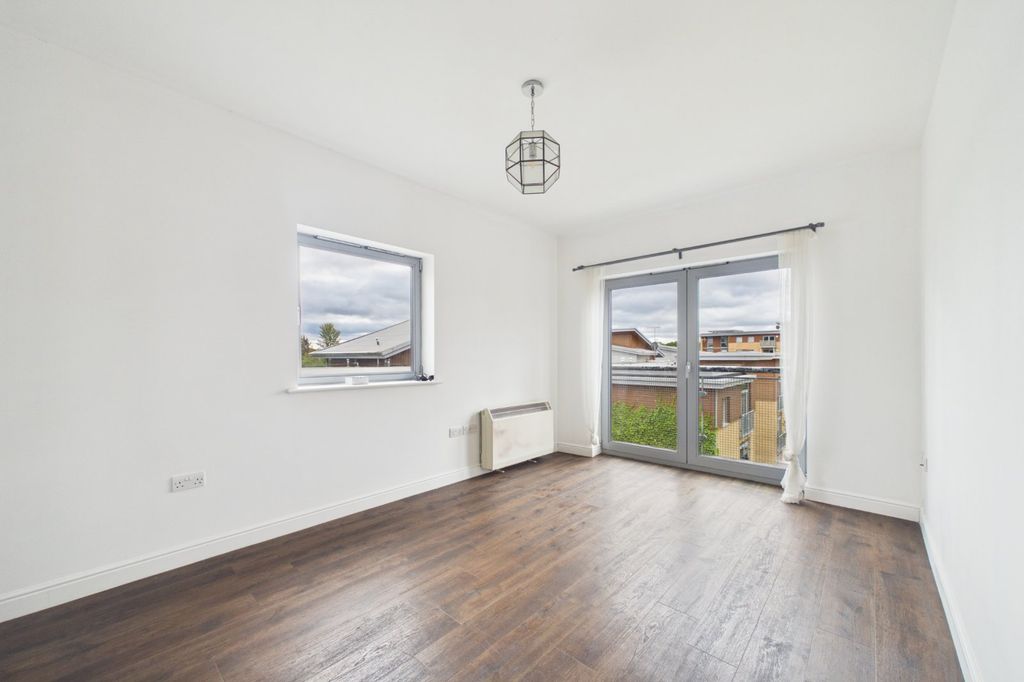 Property photo 2 of 10 Picture No. 07