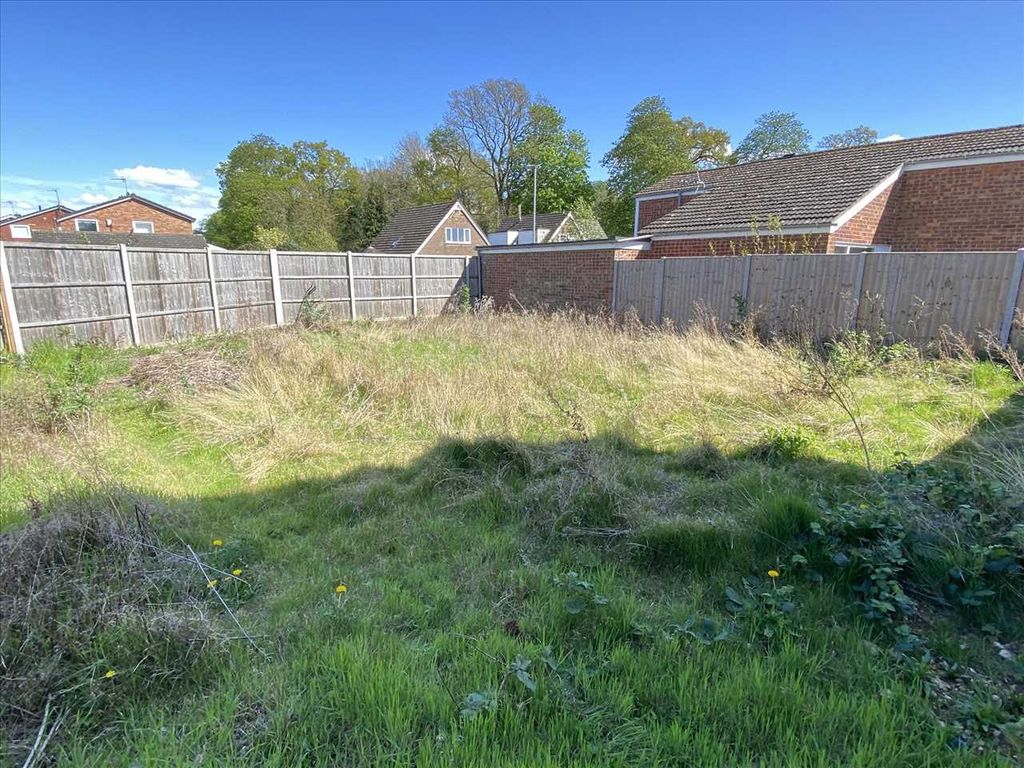 Property photo 2 of 11 Plot: