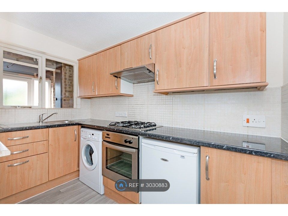 Property photo 1 of 7 Kitchen