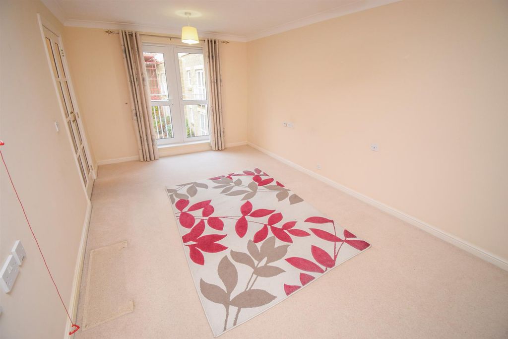 Property photo 3 of 11 Lounge-Dining Room-2.Jpg