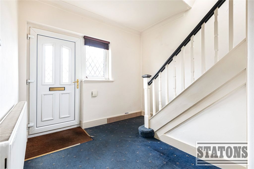 Property photo 2 of 18 Picture No. 14