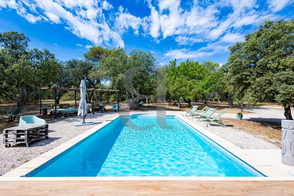 Property photo 2 of 38