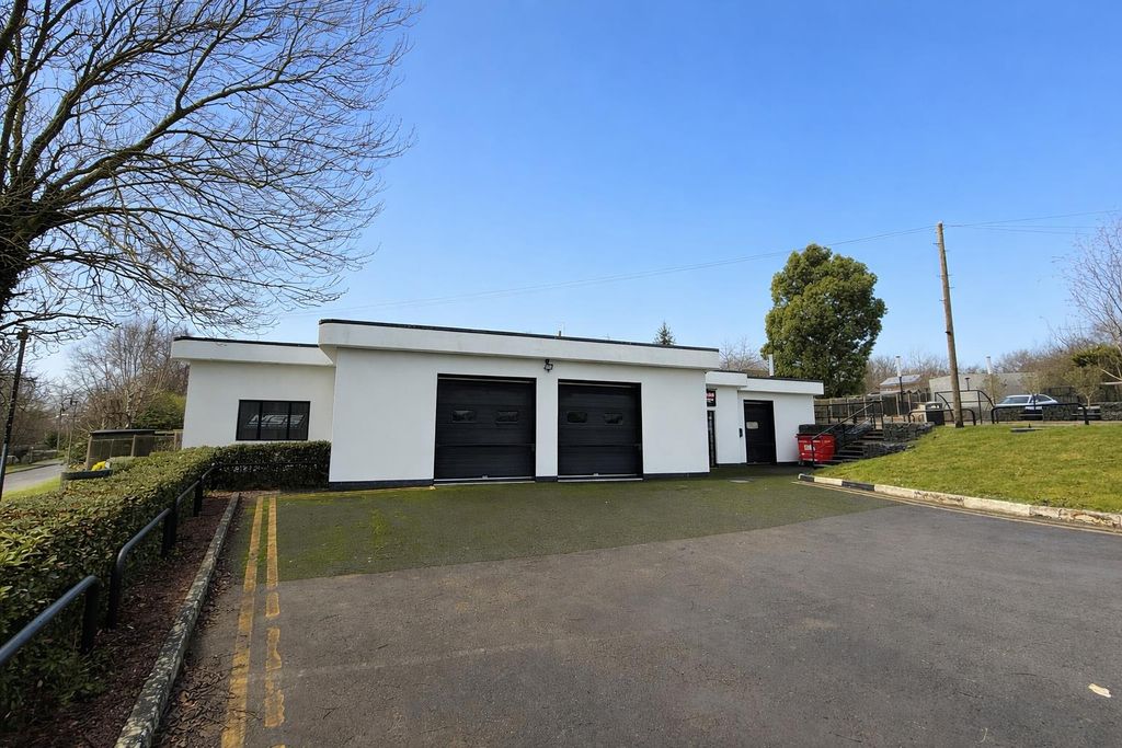 Property photo 1 of 5 Hma Garage Image 1.Png