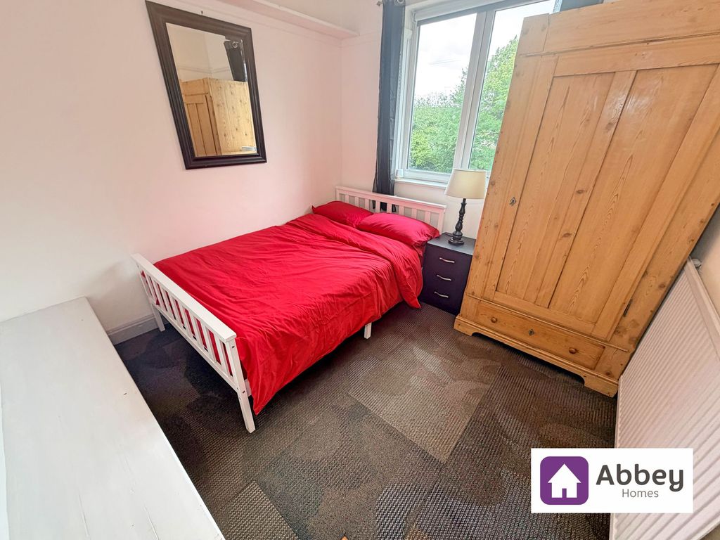 Property photo 1 of 13 Bedroom