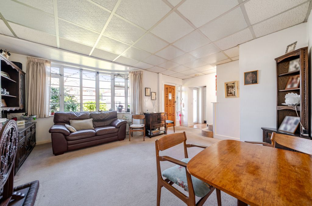 Property photo 2 of 20 1449520-15-69Ecdc...