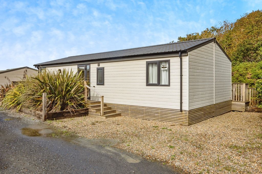 Property photo 1 of 17 Photo