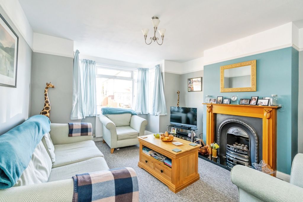 Property photo 2 of 12 Photo