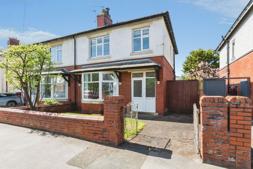 Property photo 1 of 22 Pbox-Img.Jpg