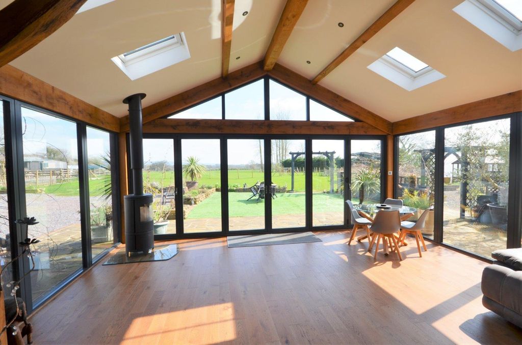 Property photo 2 of 26 Halberton - Seddons