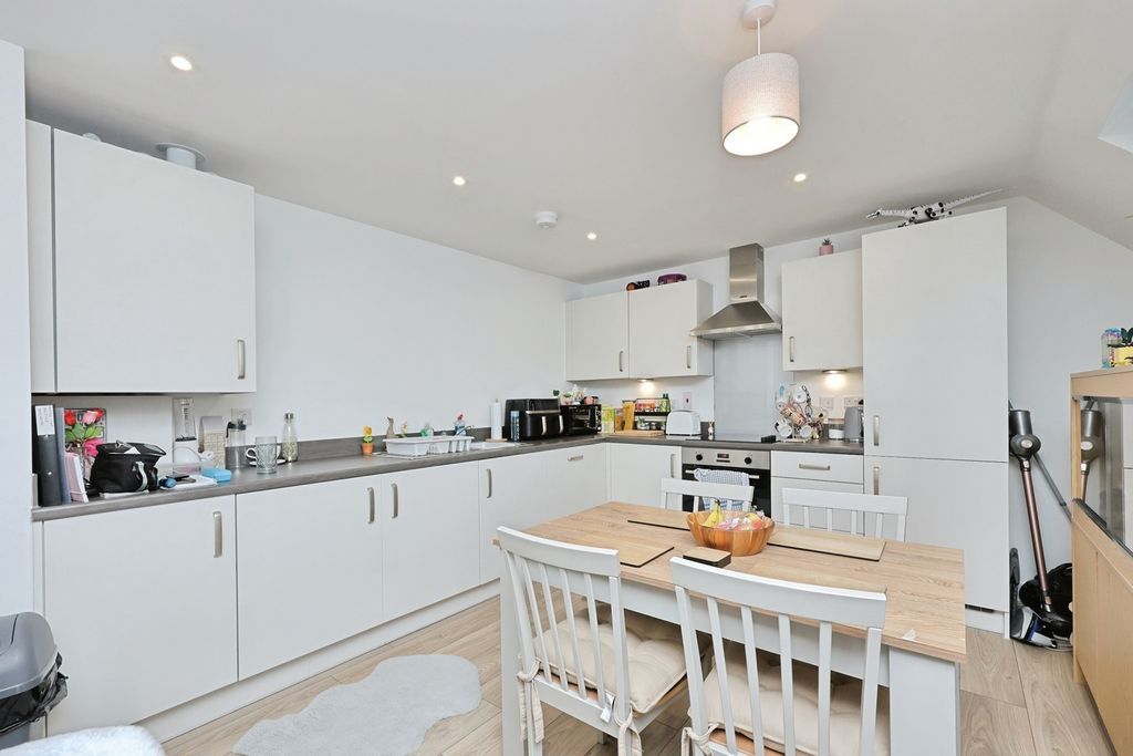Property photo 3 of 15 Pbox-Img.Jpg