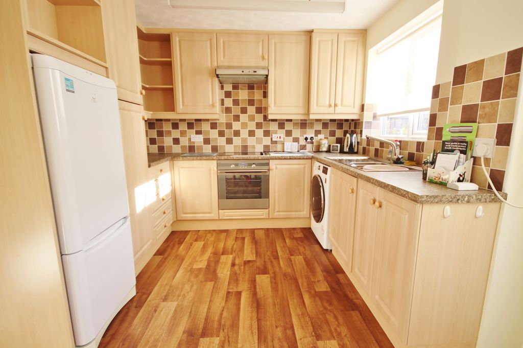 Property photo 3 of 8