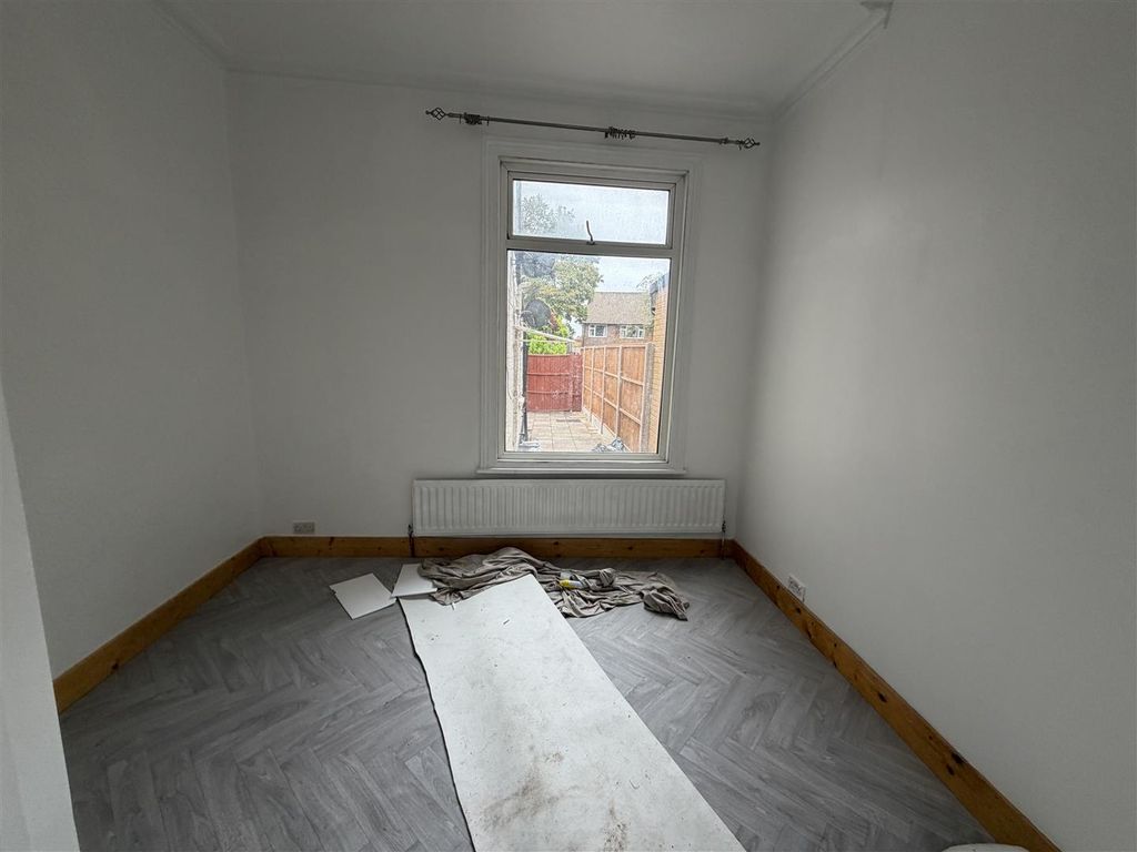 Property photo 2 of 8 Img_2079.Jpg