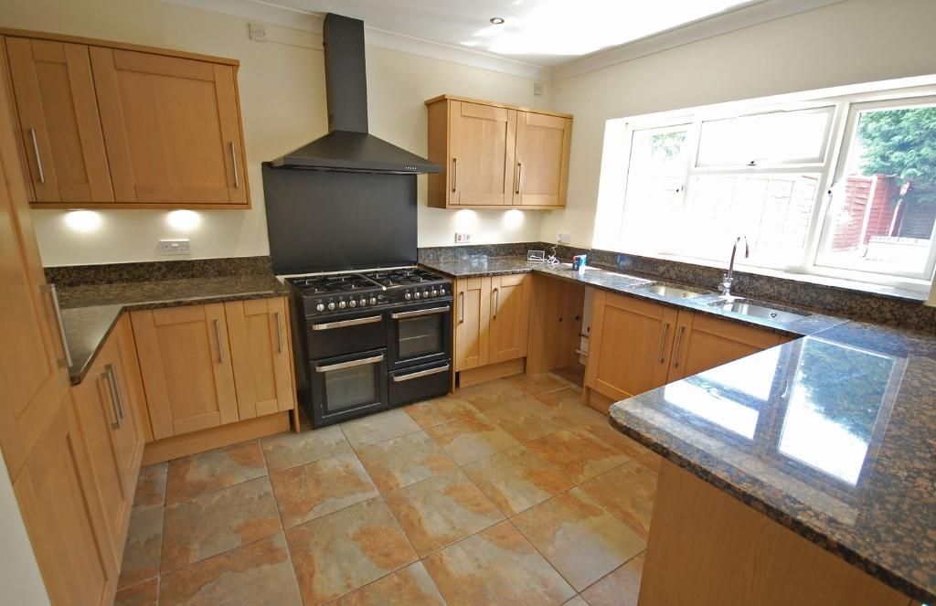 Property photo 3 of 16 Image