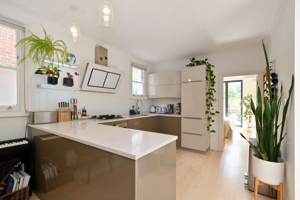 Property photo 3 of 15