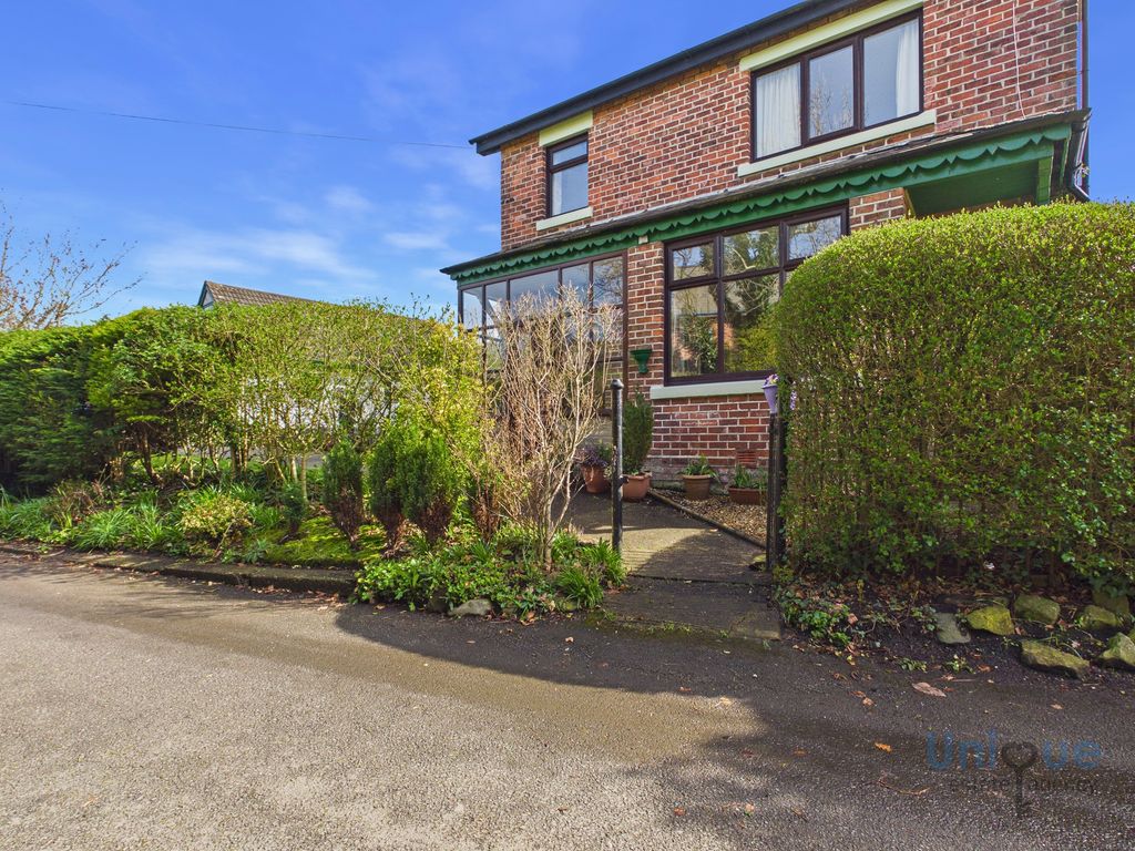 Property photo 1 of 40