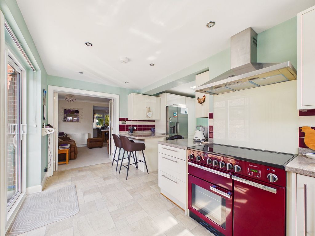 Property photo 2 of 23 Kitchen