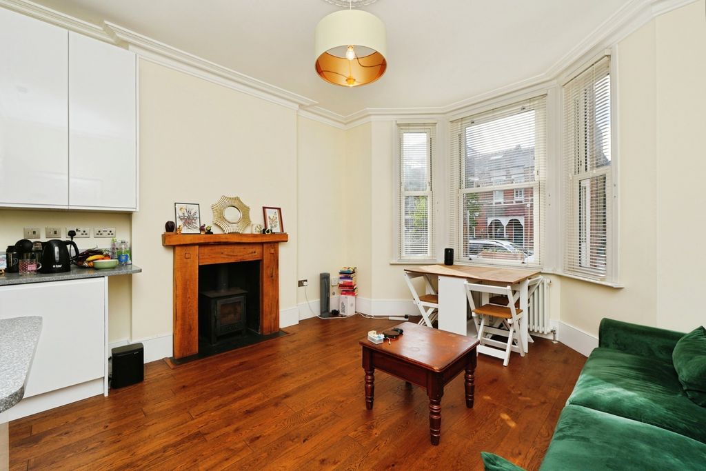 Property photo 2 of 12 Pbox-Img.Jpg