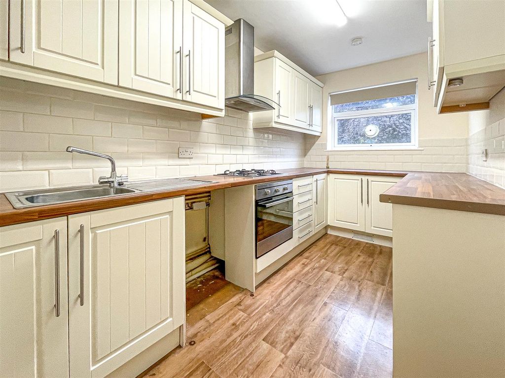 Property photo 3 of 19 Image 93.Jpg