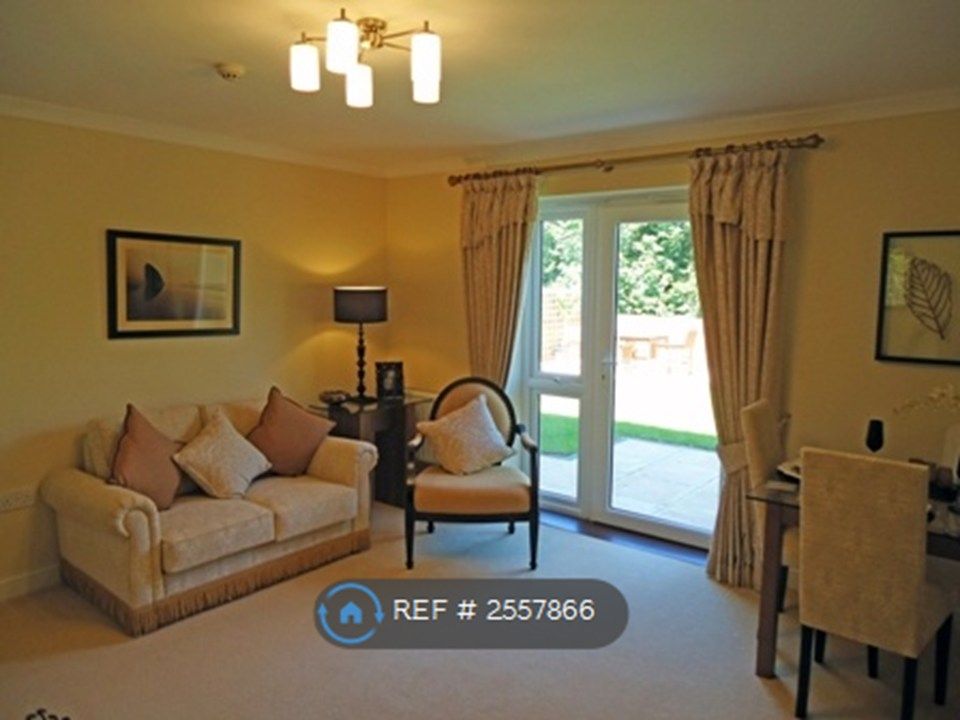 Property photo 3 of 6 Sitting Room