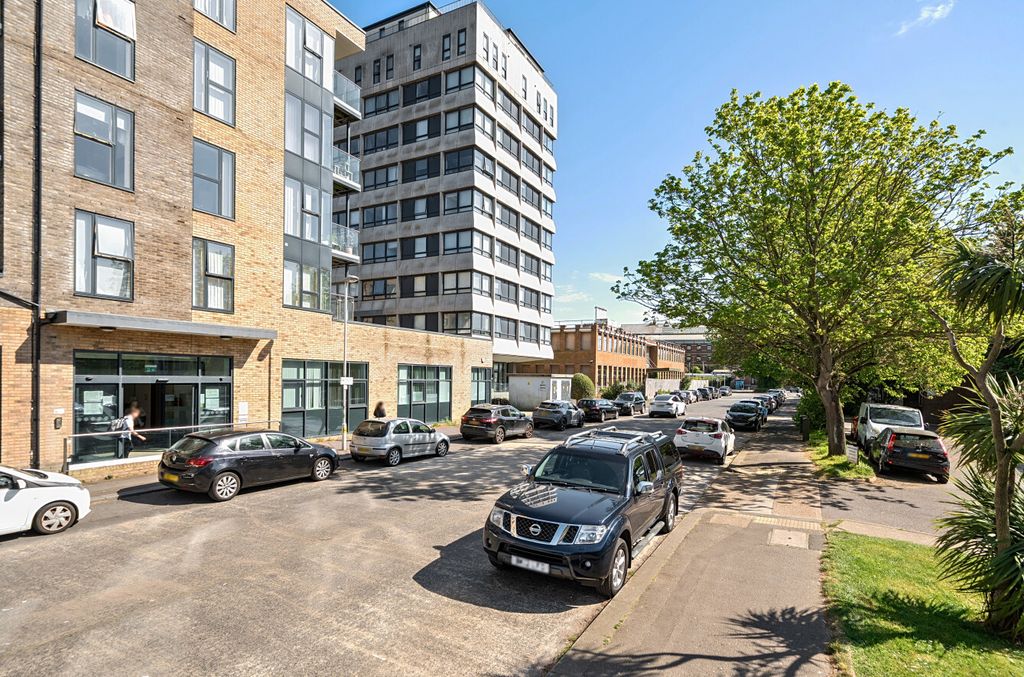 Property photo 1 of 8 External