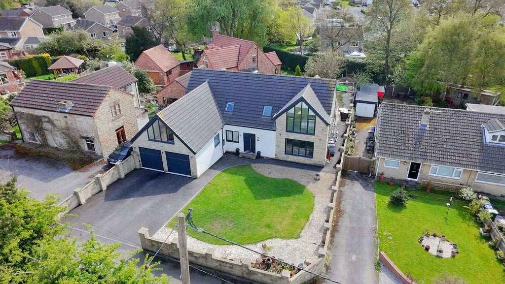 Property photo 1 of 35