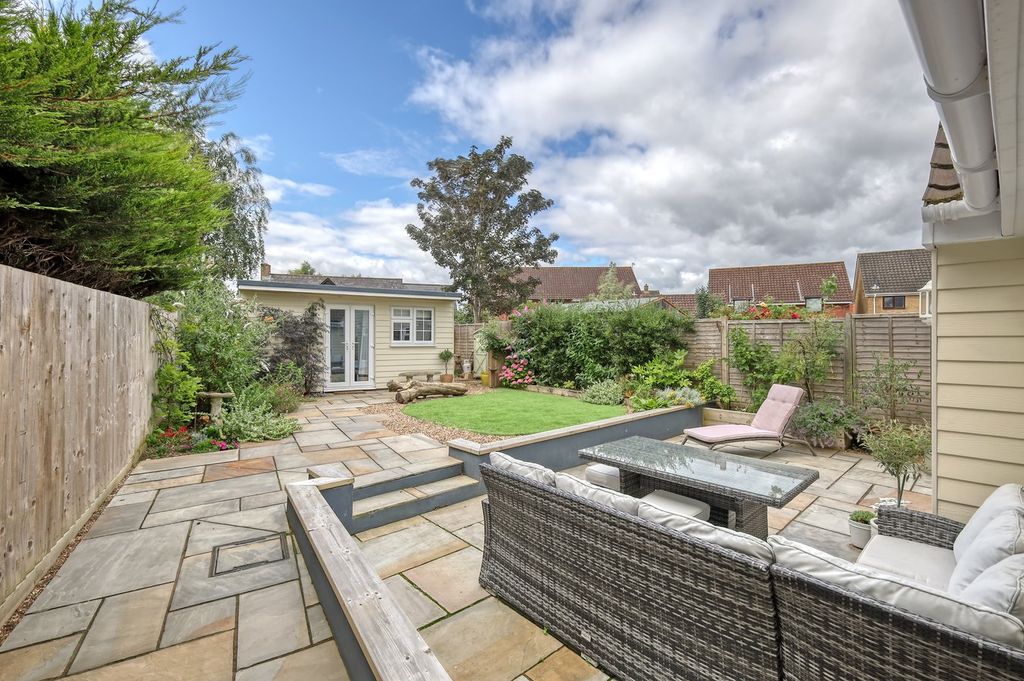 Property photo 2 of 15