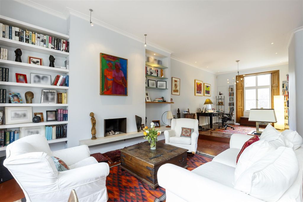 Property photo 1 of 21 Hammersmith Grove  - Reception (2).Jpg