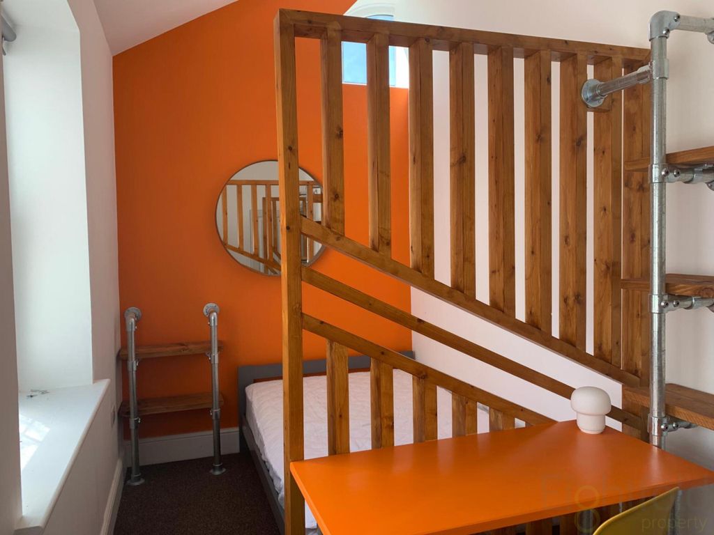 Additional image 12 of 7 bed terraced house to rentCross Street, Hove BN3