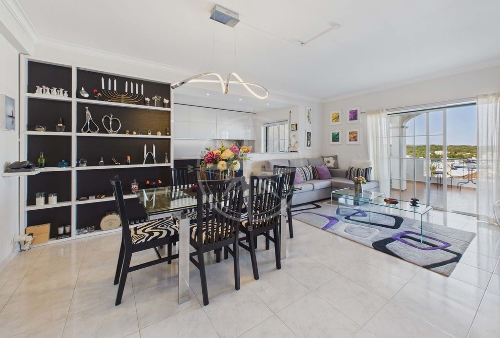 Property photo 3 of 26